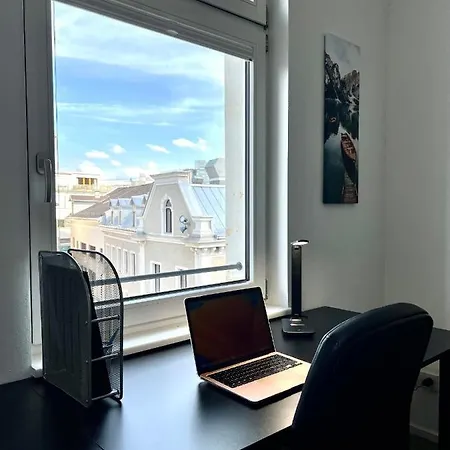 Penthouse Im Zentrum Von Apartament Bregencja